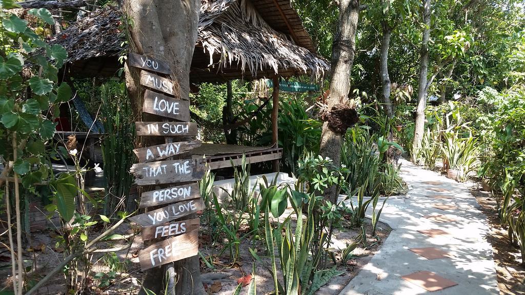 Garden Guesthouse Kampong Chhnang Esterno foto