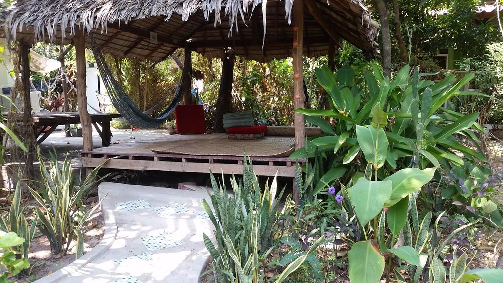 Garden Guesthouse Kampong Chhnang Esterno foto