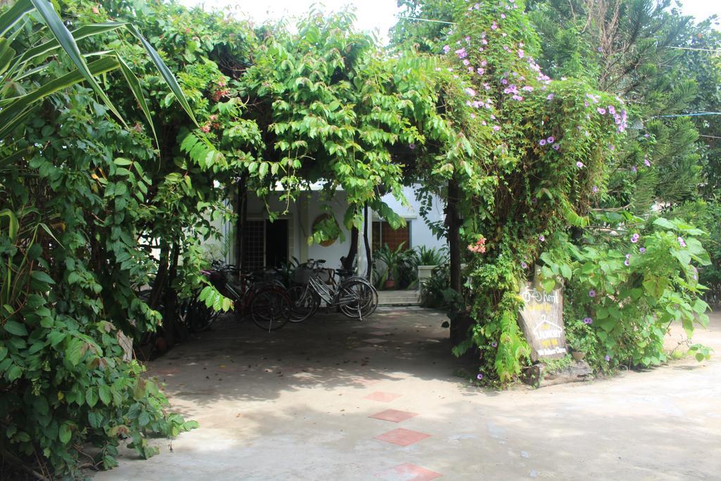 Garden Guesthouse Kampong Chhnang Esterno foto
