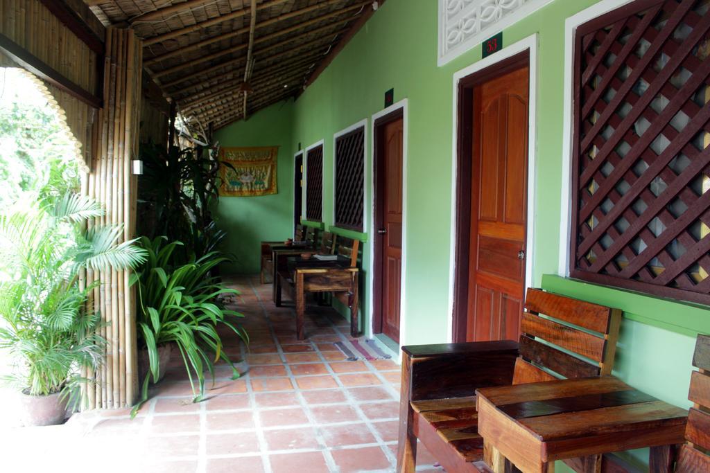 Garden Guesthouse Kampong Chhnang Esterno foto